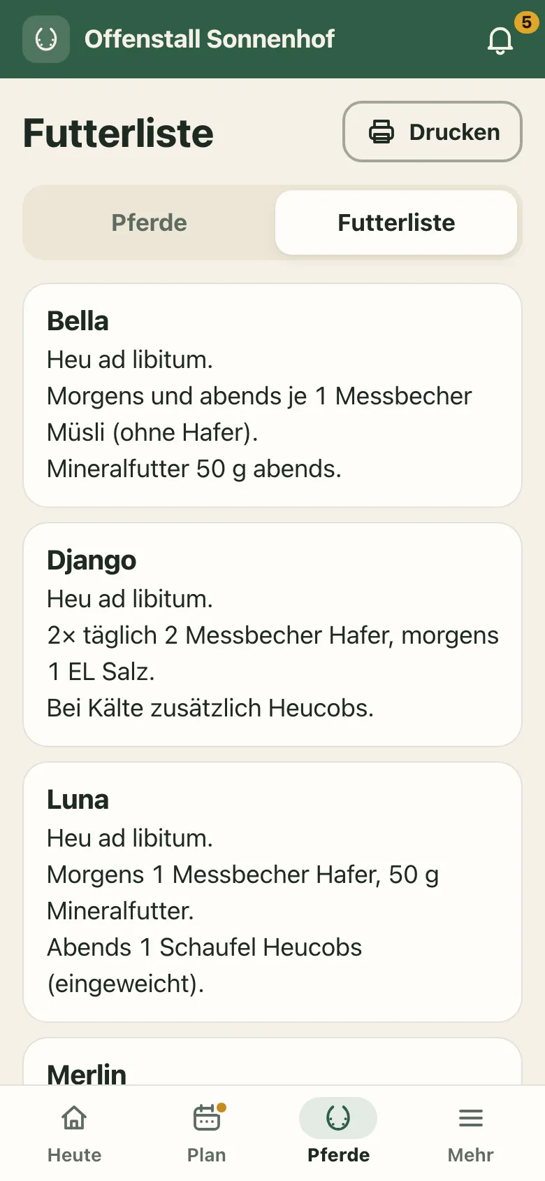 App-Ansicht Futterliste mit Fütterung je Pferd